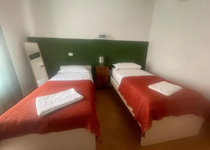 Ottobo * בולוניה